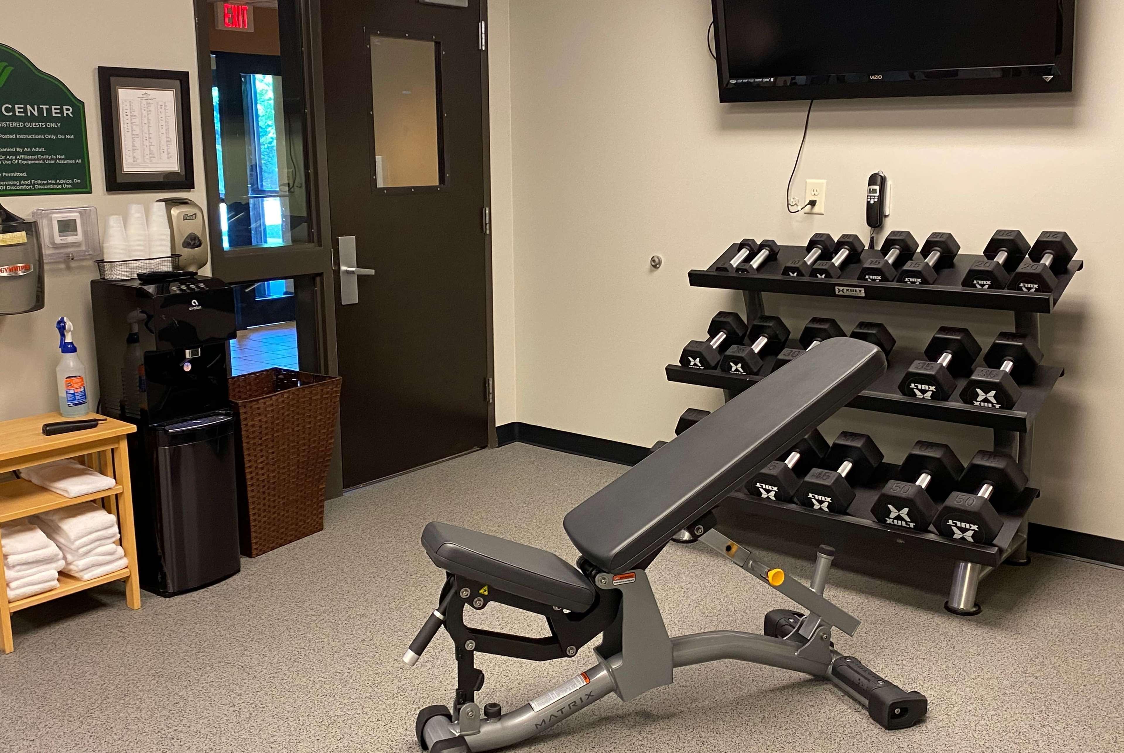 Wingate By Wyndham State Arena Raleigh/Cary Hotel מראה חיצוני תמונה