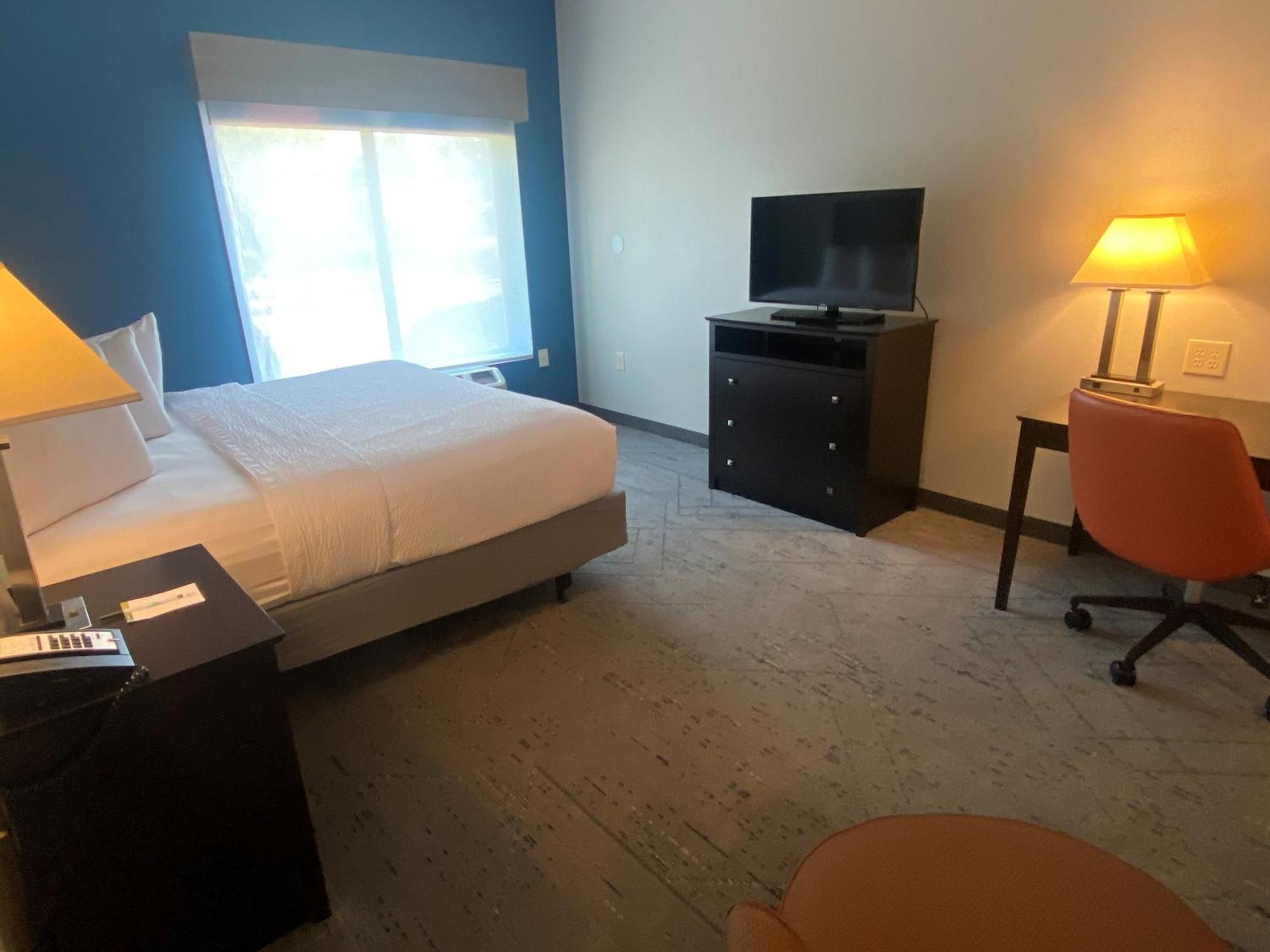 Wingate By Wyndham State Arena Raleigh/Cary Hotel מראה חיצוני תמונה