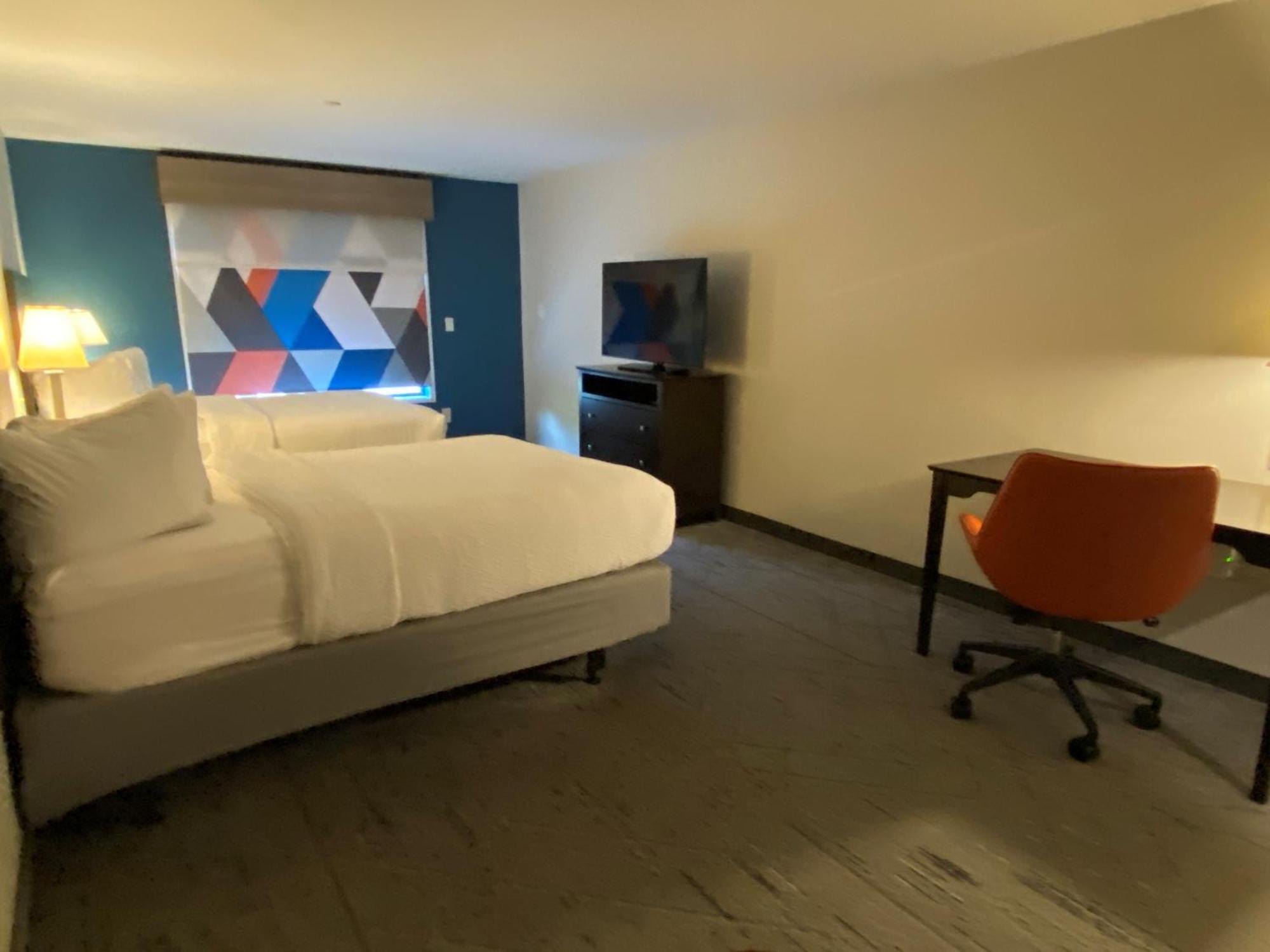 Wingate By Wyndham State Arena Raleigh/Cary Hotel מראה חיצוני תמונה