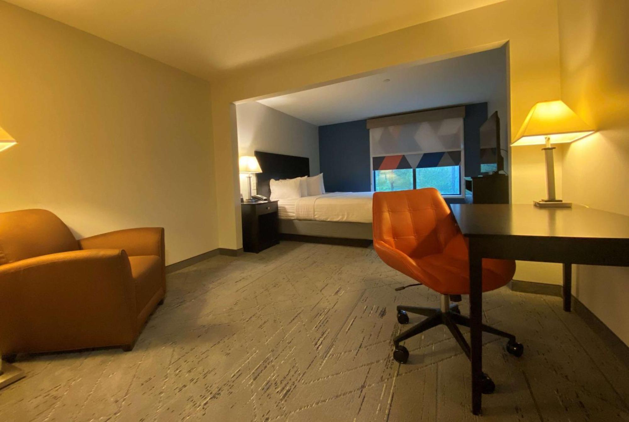 Wingate By Wyndham State Arena Raleigh/Cary Hotel מראה חיצוני תמונה