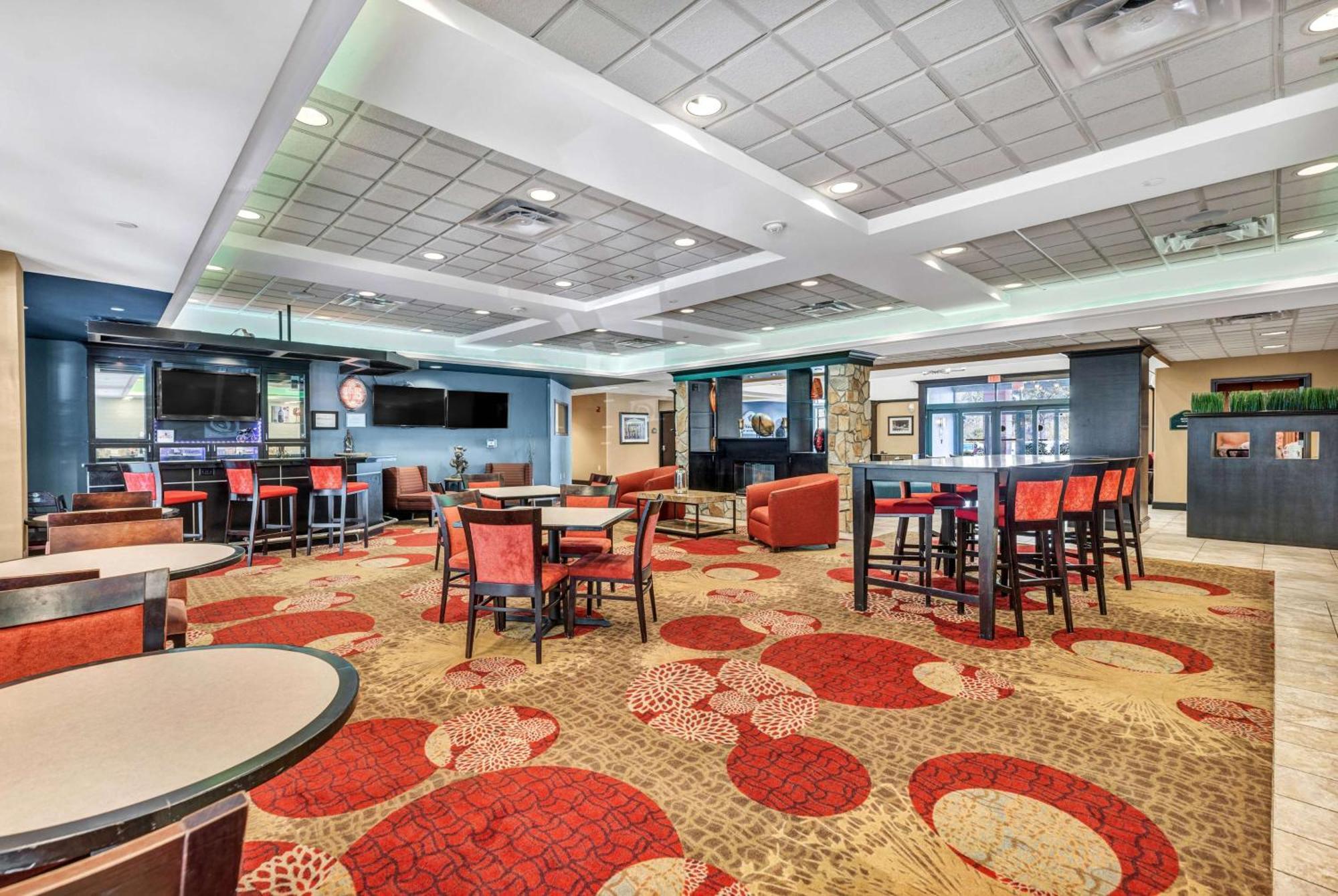 Wingate By Wyndham State Arena Raleigh/Cary Hotel מראה חיצוני תמונה