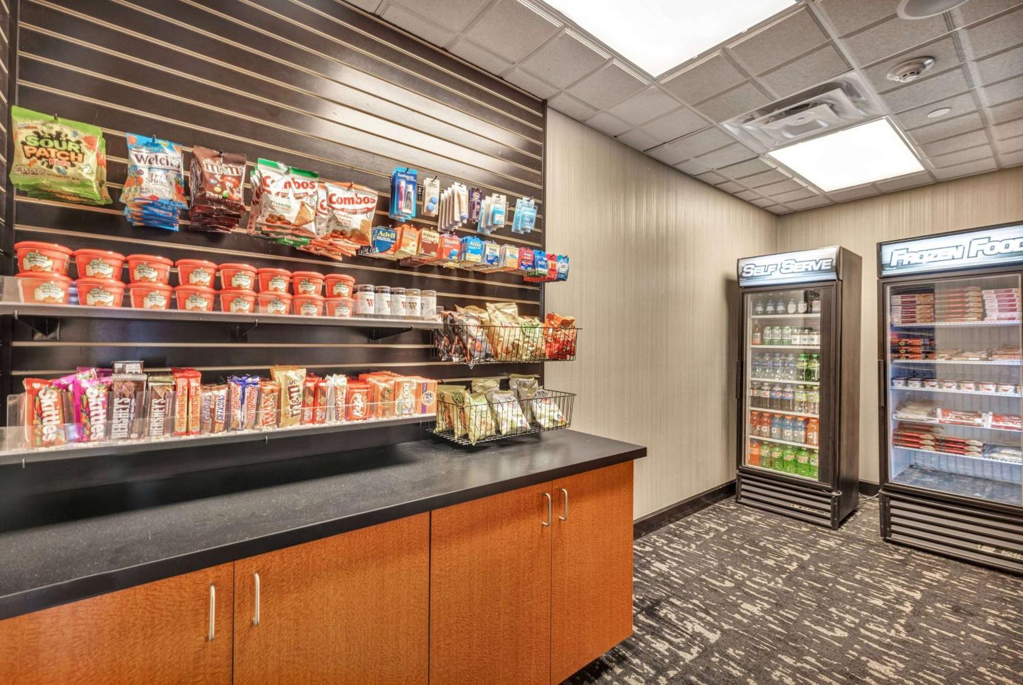 Wingate By Wyndham State Arena Raleigh/Cary Hotel מראה חיצוני תמונה