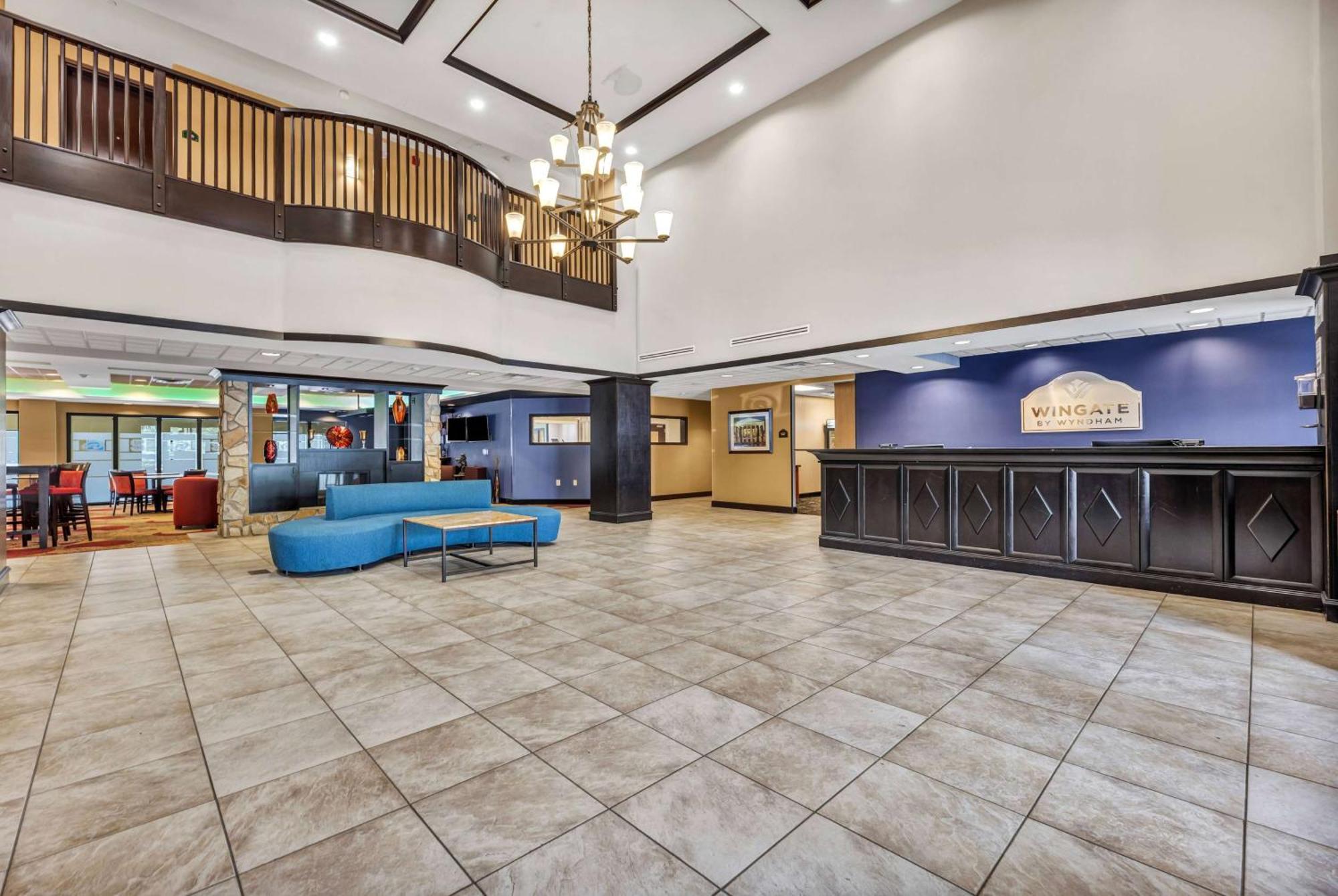 Wingate By Wyndham State Arena Raleigh/Cary Hotel מראה חיצוני תמונה
