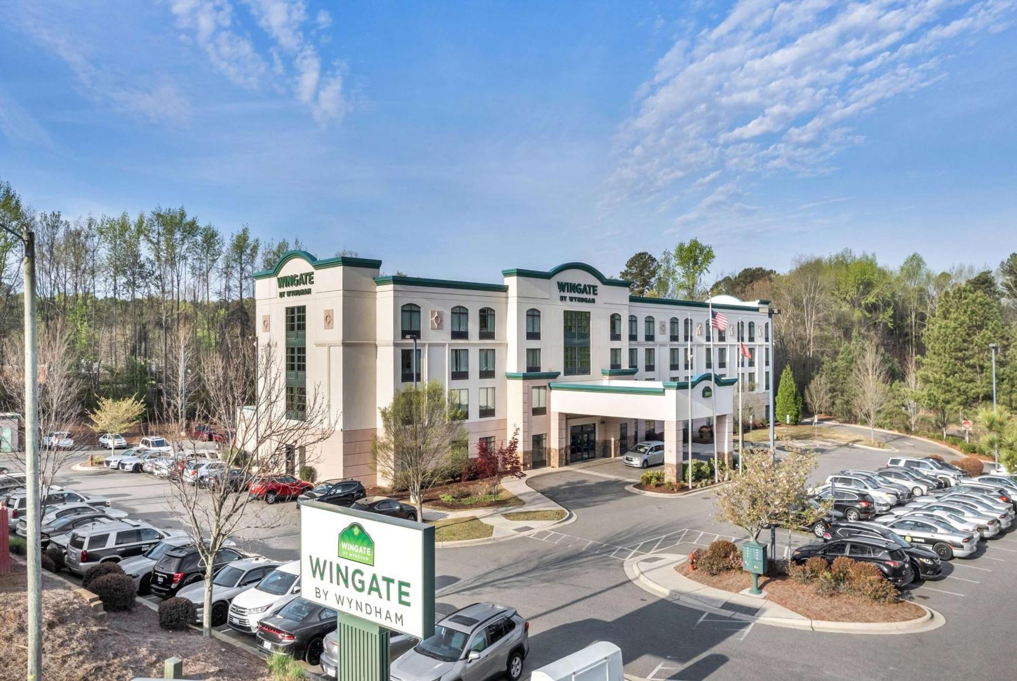 Wingate By Wyndham State Arena Raleigh/Cary Hotel מראה חיצוני תמונה