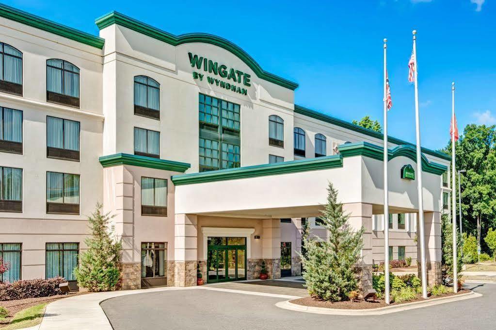 Wingate By Wyndham State Arena Raleigh/Cary Hotel מראה חיצוני תמונה